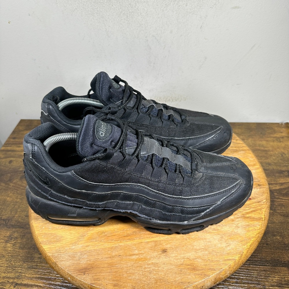 Nike Air Max 95 Essential Triple Black Athletic Shoes Mens Size 11 CI3705-001